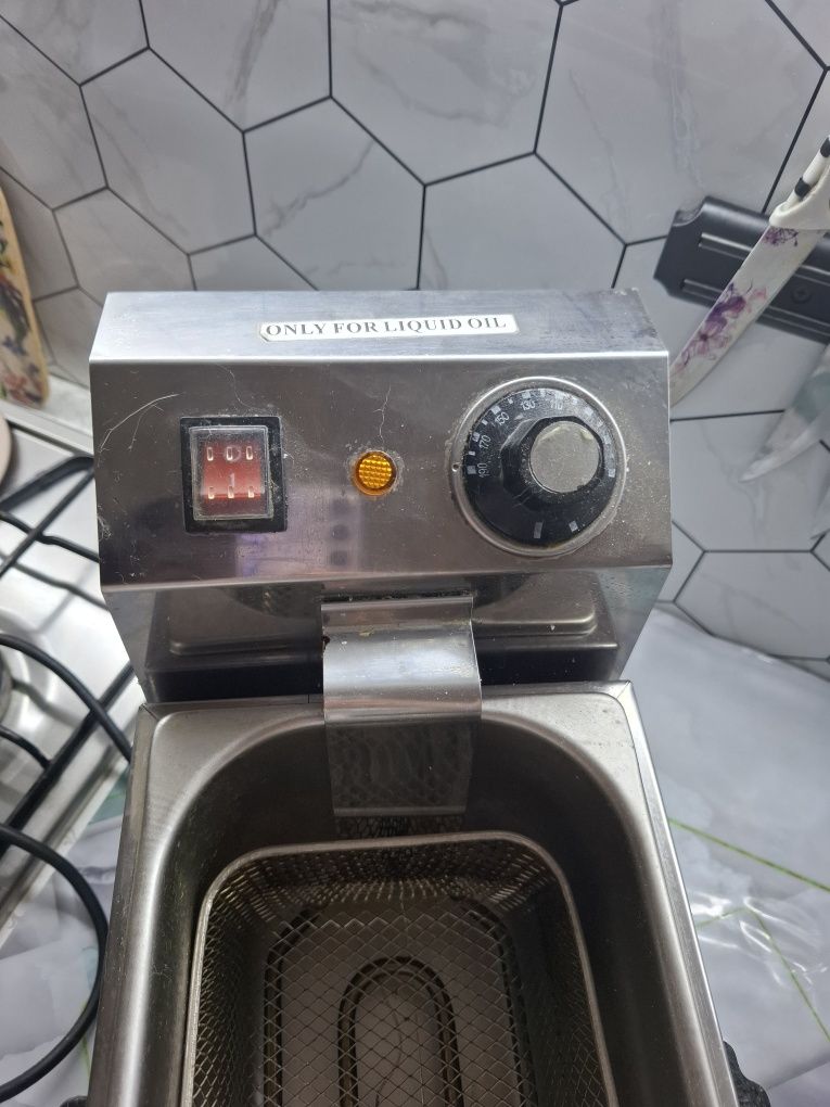 Продам фритюрницу