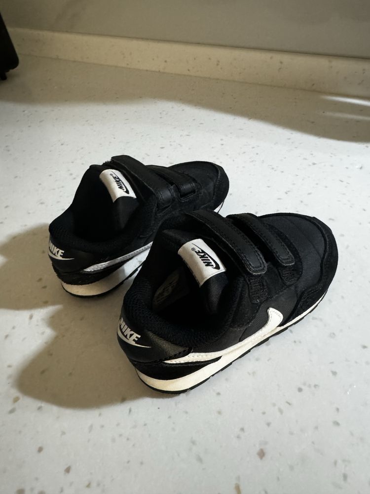 Кроссовки Nike