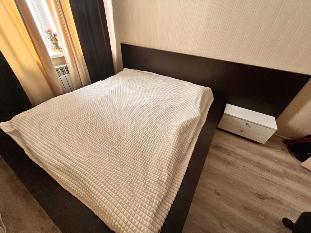Продам кровать двухспальную