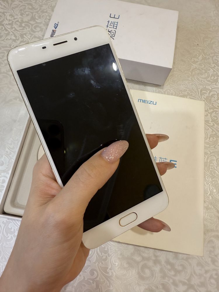 Телефон Meizu M3E A680Q CDMA+GSM Dual SIM