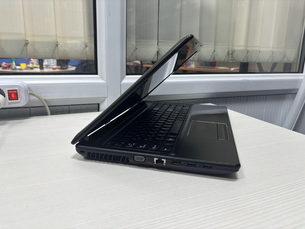 Ноутбук Lenovo Core I7 SSDGB 128 HDD 1000GB ОЗУ 6GB