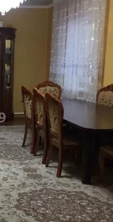 Продам горку с комодом и стол