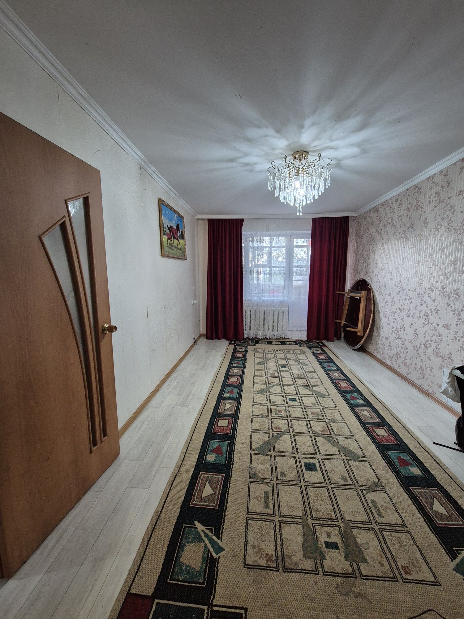 Екі бөлмелі үи сатылады
