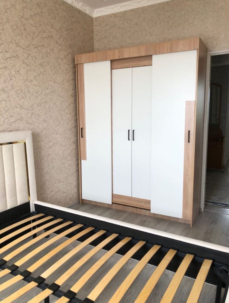 Спальный гарнитур