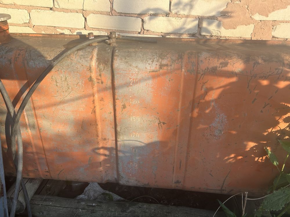 Продам бак под солярку