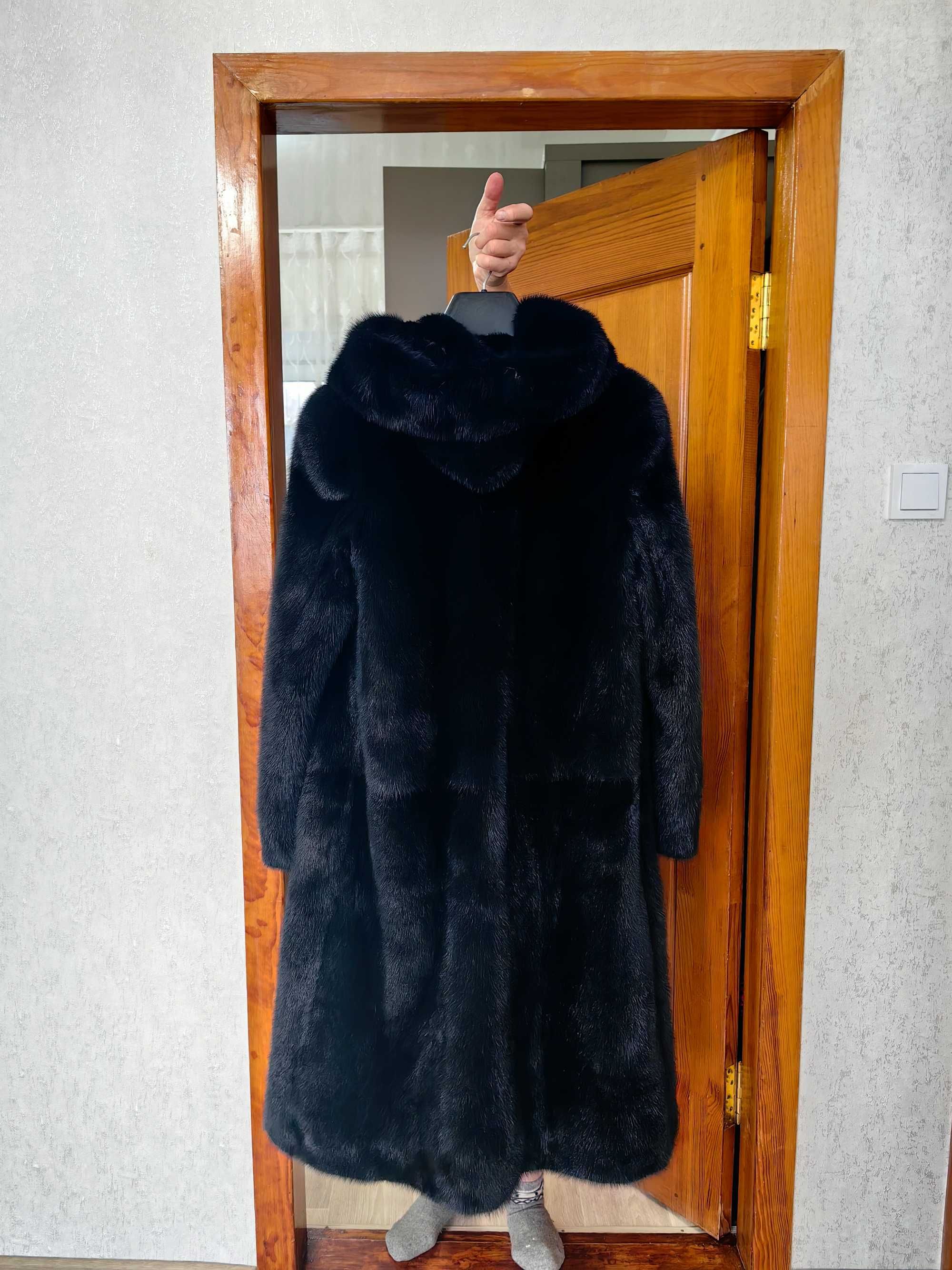 Продам норковую шубу