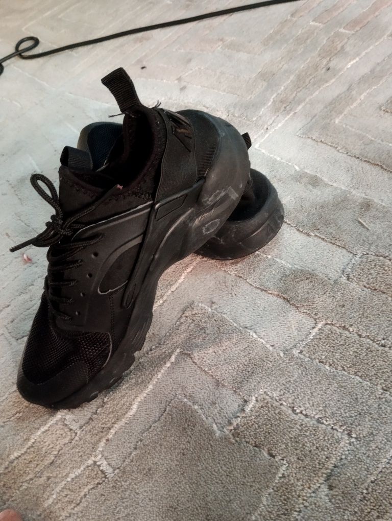 Кроссовки Nike air 39