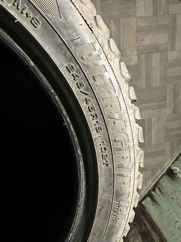 Зимние шины Goodyear Ultra Grip Ice Arctic 245/45/ R19 102T