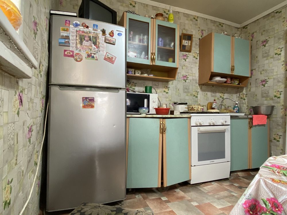 ПРОДАМ  дом 3х комнатный с большим участком