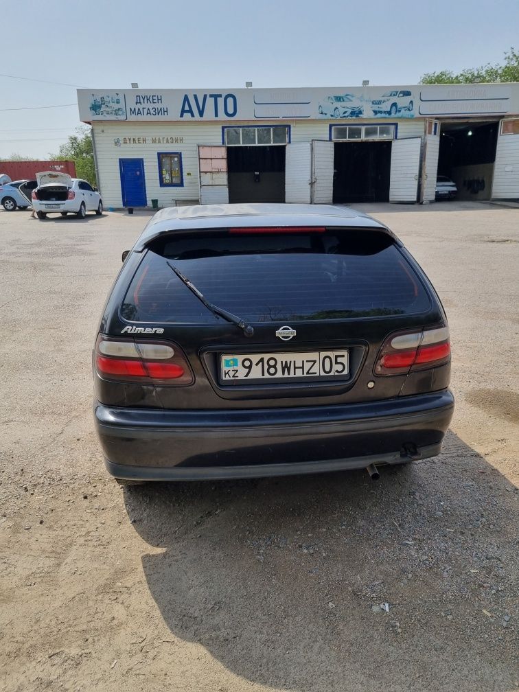 Продам машину ниссан альмера 1996 года