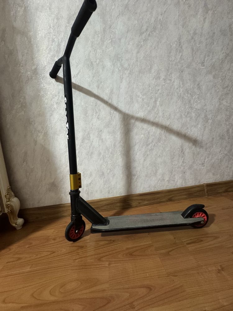 Трюковой самокат Scooter