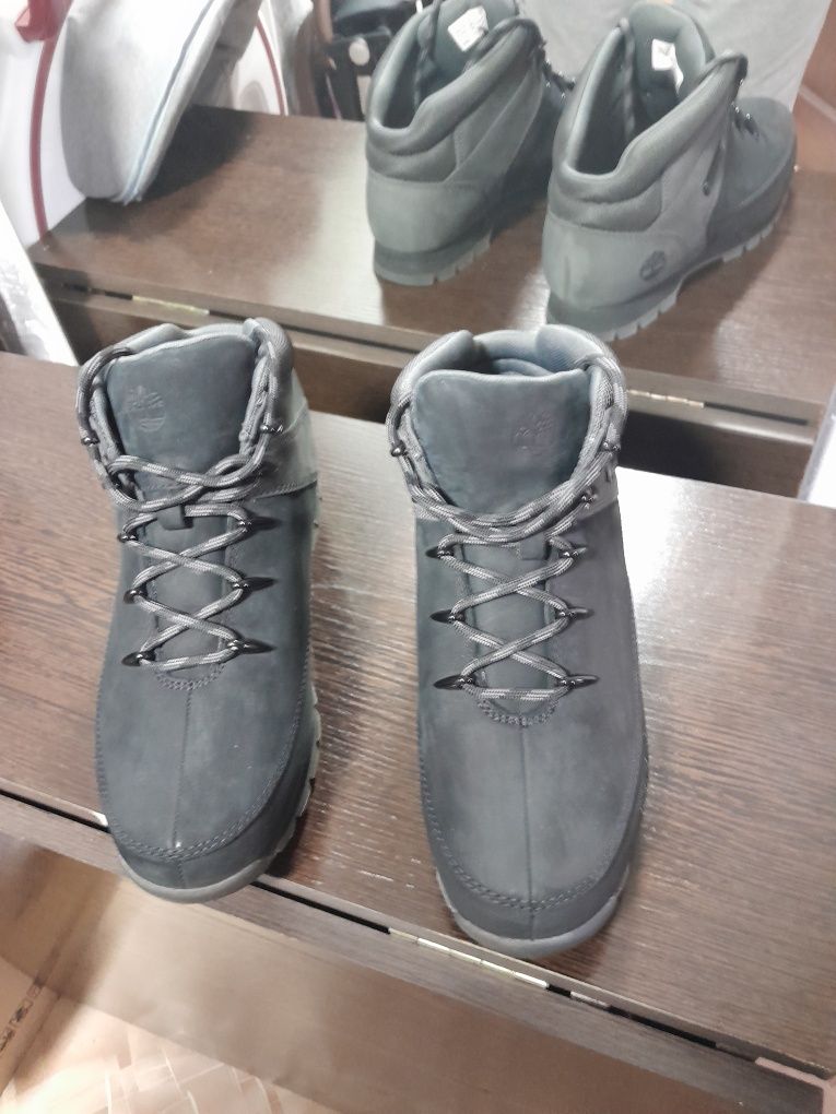 Продам мужские ботинки. Timberland