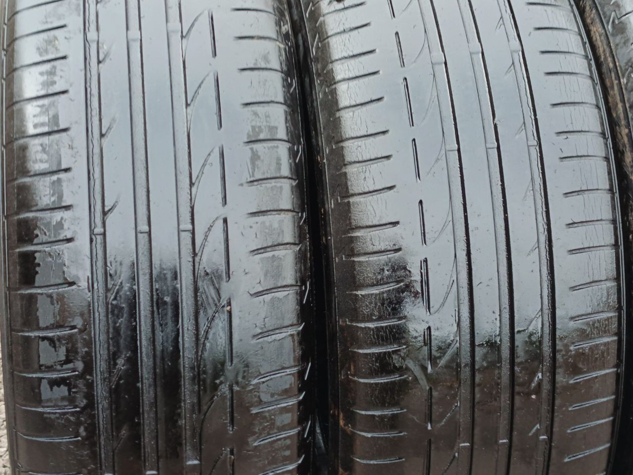 Шины безкамерки комплект 4 шт размер235/50 R18