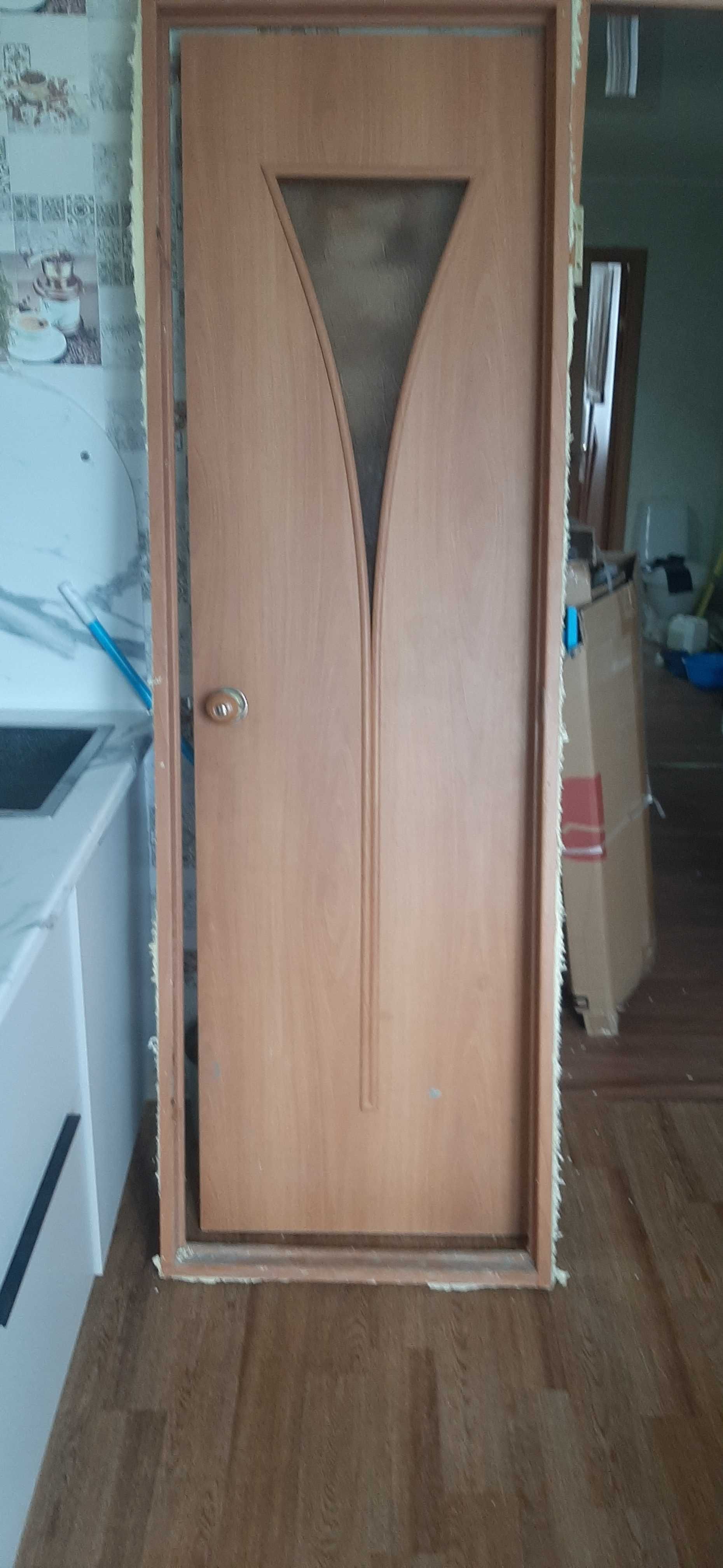 Продам дверь в сборе