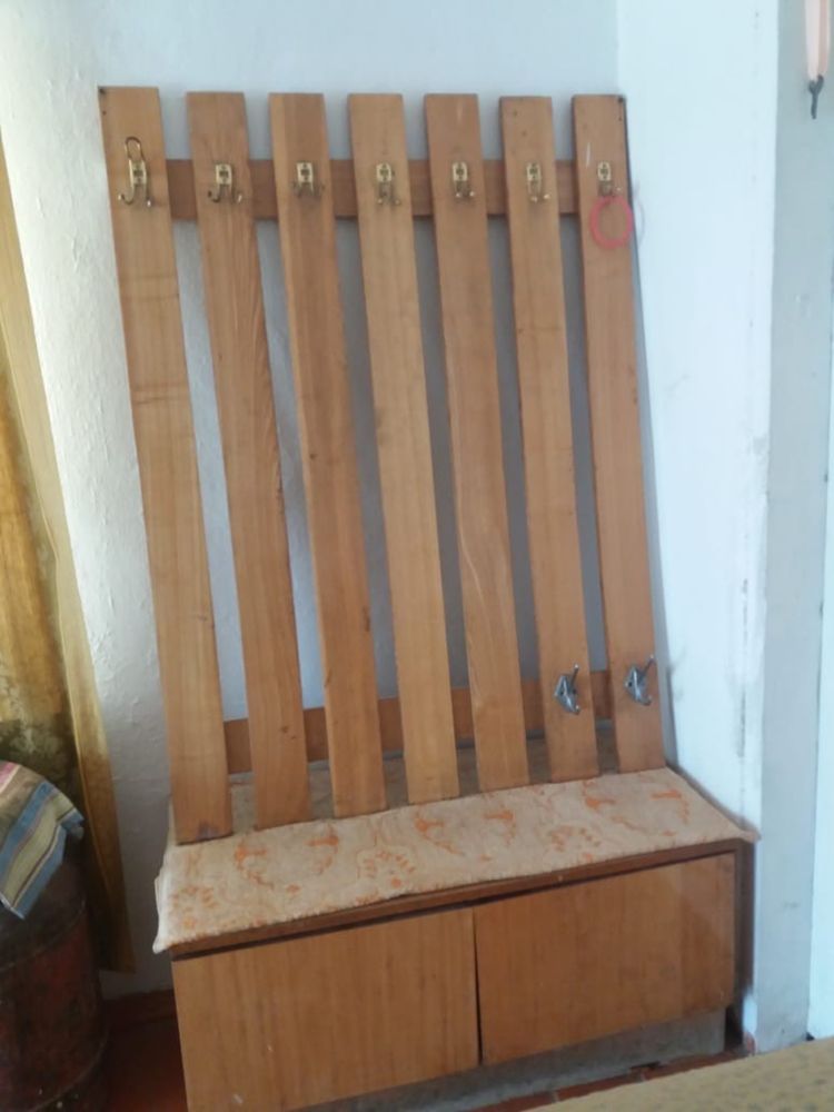 Продается мебель, коляска, прихожая, два дивана, кресло, тумба !