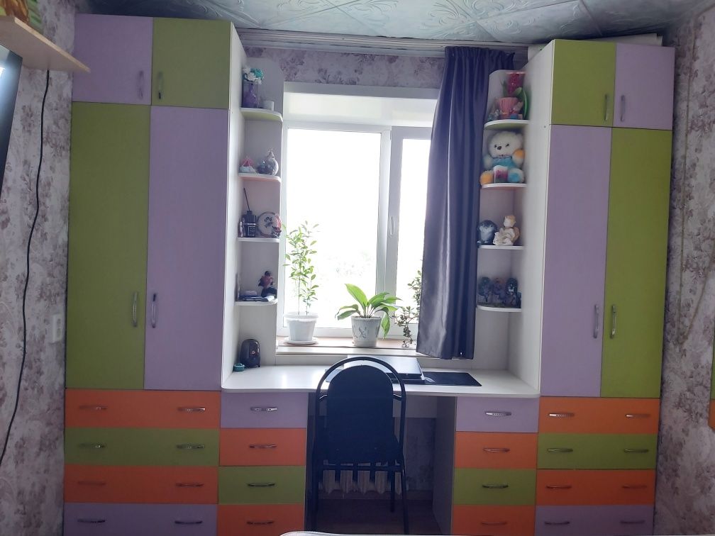 Продам детскую стенку