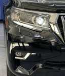 Передние фары на Toyota land cruiser Prado 2021