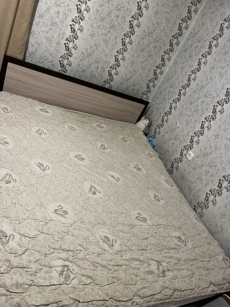 Продам кровать двуспальную