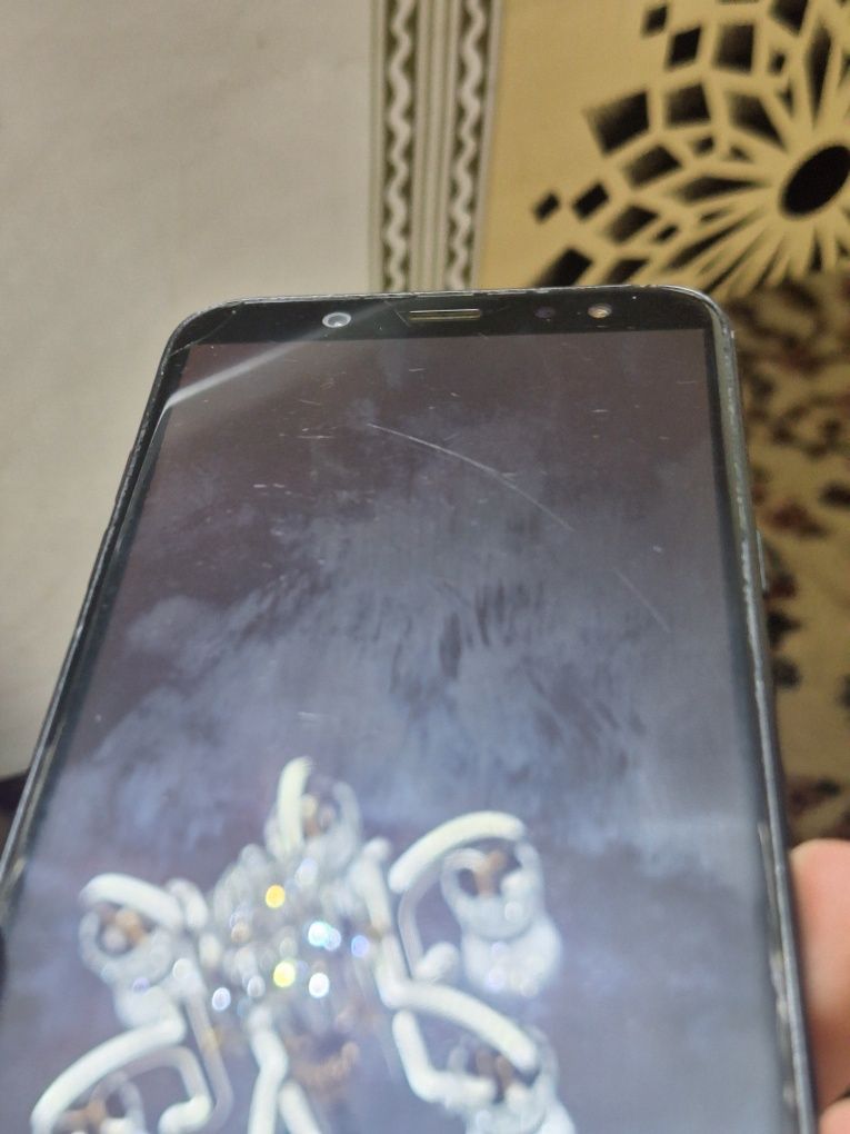 Samsung A6 *НА ЗАПЧАСТИ*