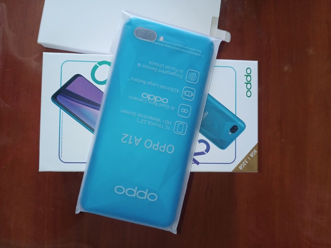 Смартфон OPPO A 12