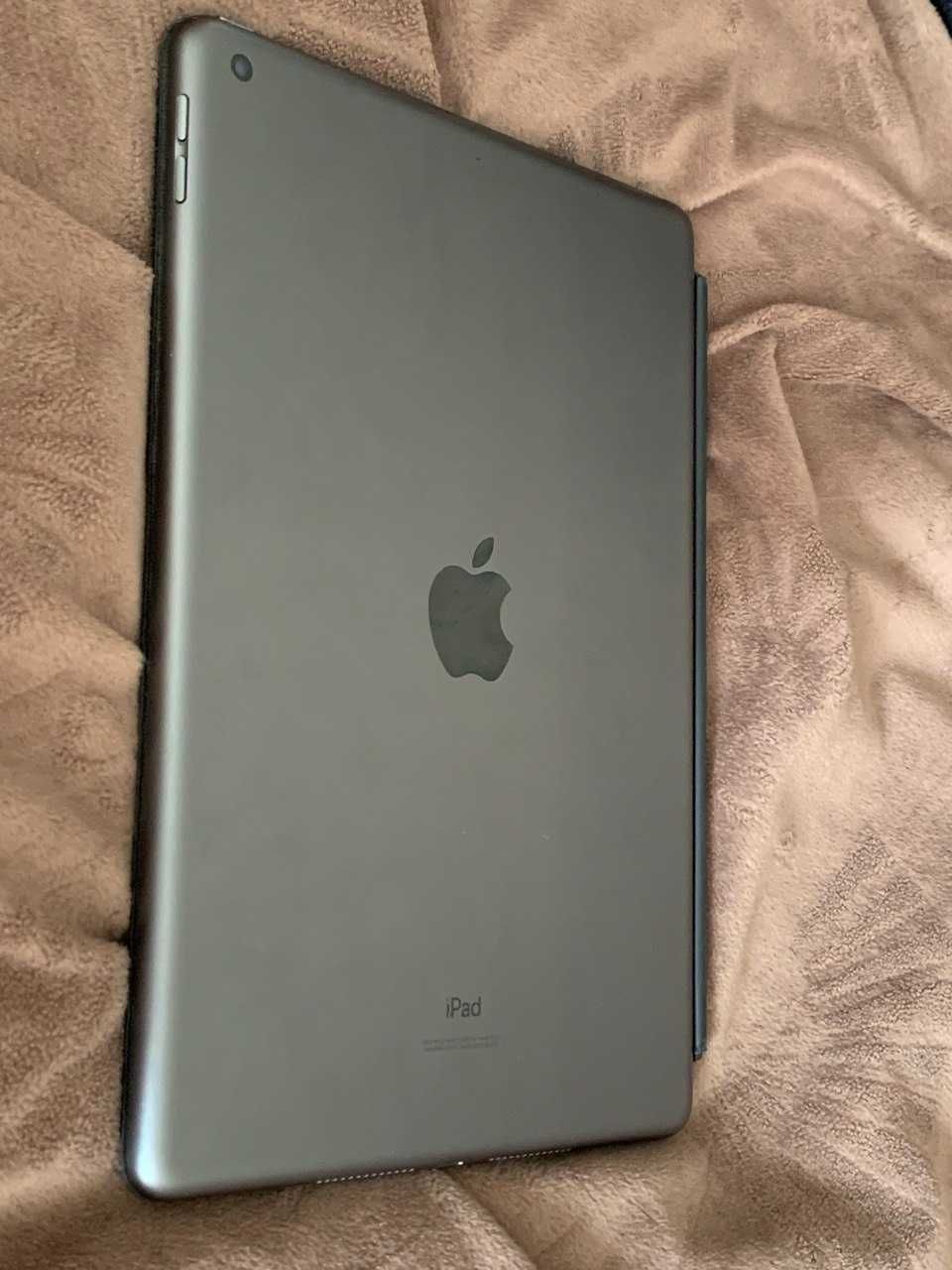 Ipad 8 32gb (2020) - 10.2 в хорошем состоянии + apple pencil