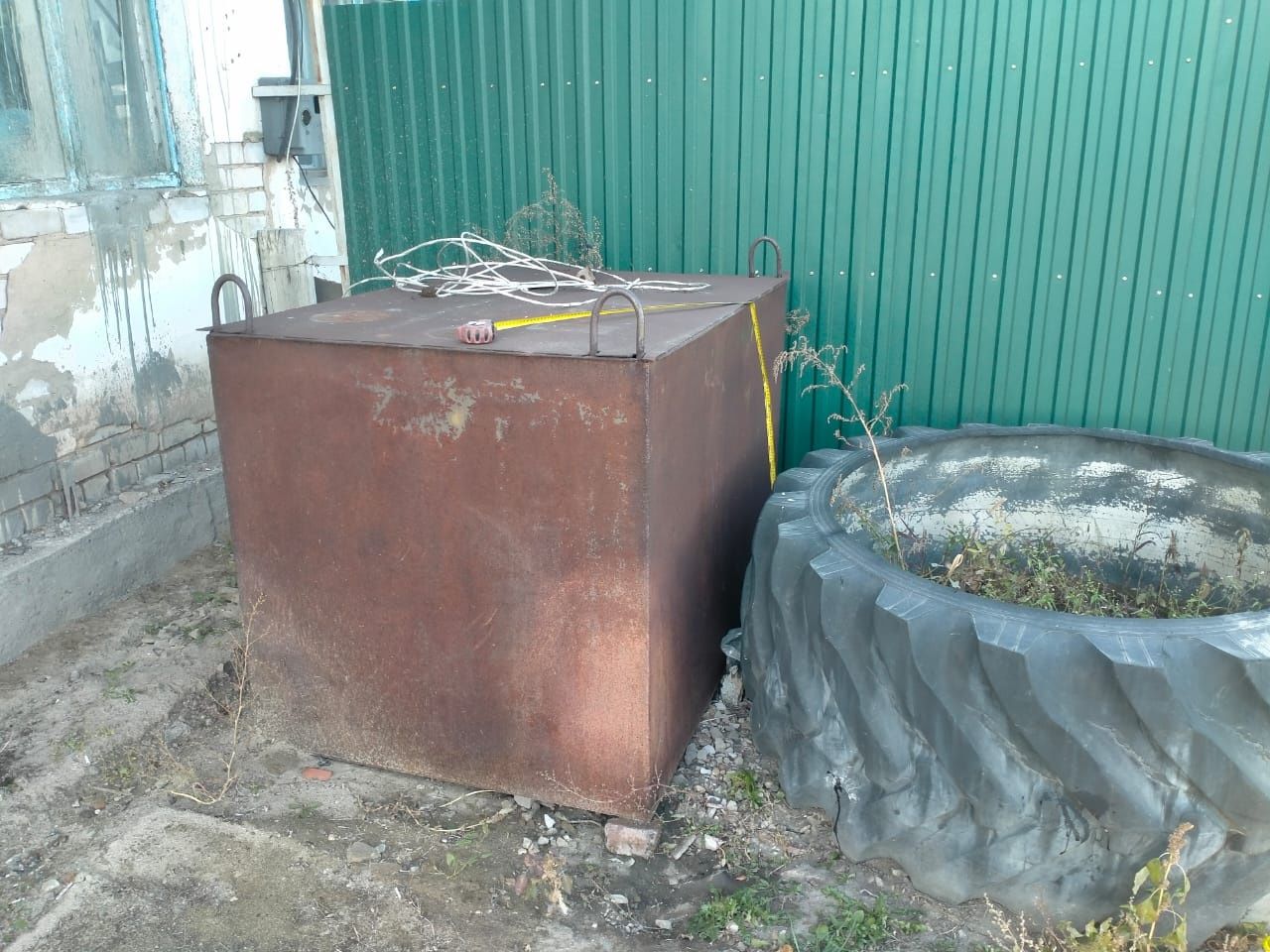 Продам железный бак