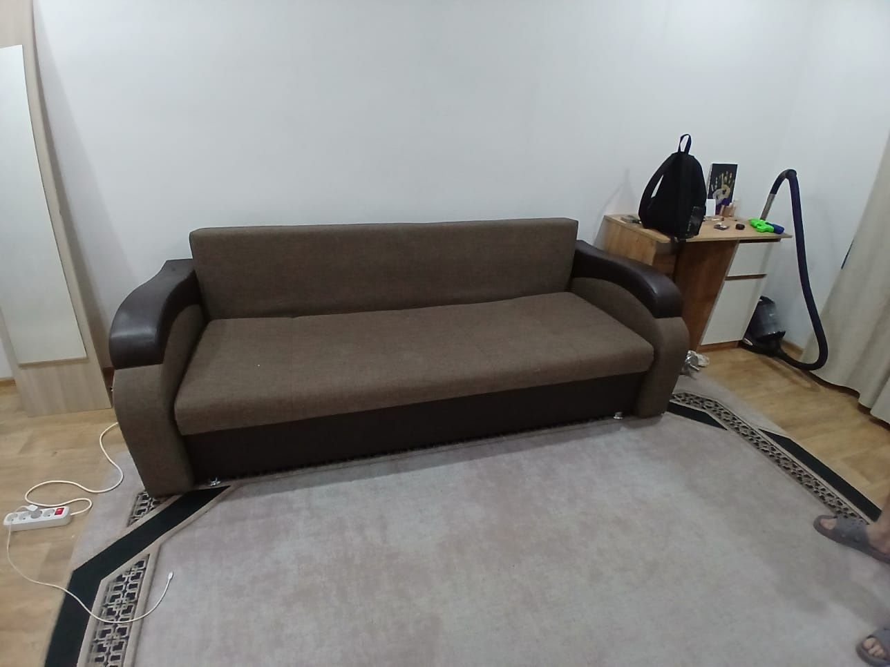 Продам диван раскладной, есть доставка