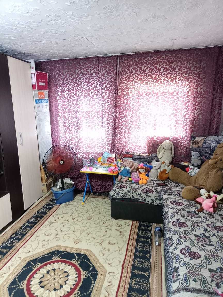 Продам дом с бассейном в центре