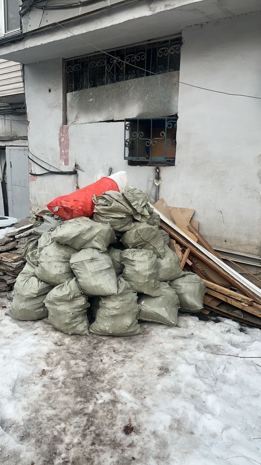 Вывоз мусора ТБО вывоз газели 5 тонник услуги грузчики зиль камаз