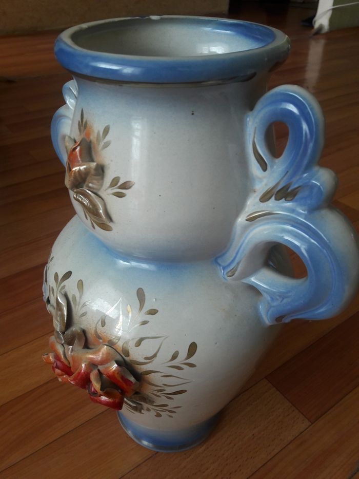 Продам вазу керамика