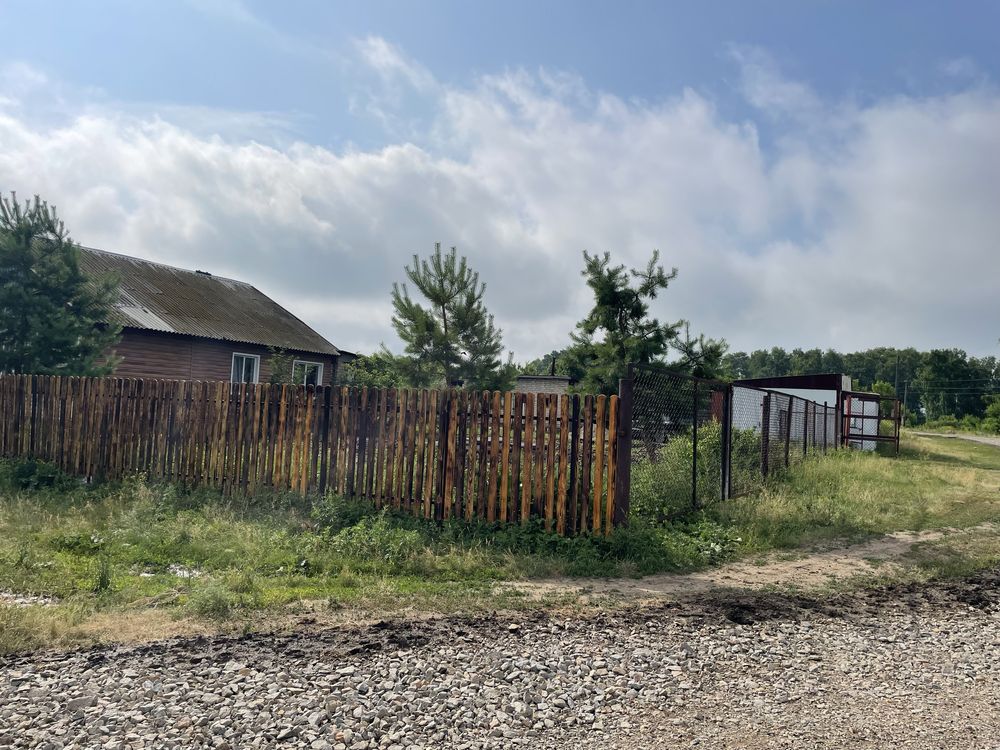 Продам дом с магазином в селе Подгорное