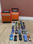 Машинки Hot Wheels + гаражи