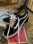 Продам Vans абсолютно новые. Ни разу не ношенные. Оригинальные.
