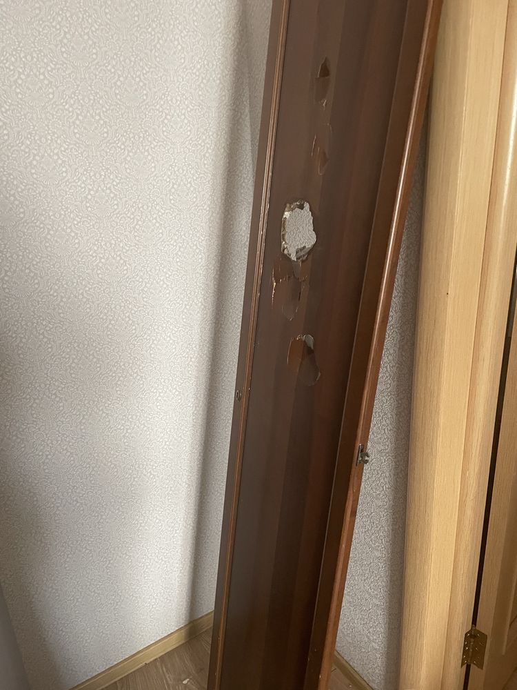 Шкаф четырехдверный