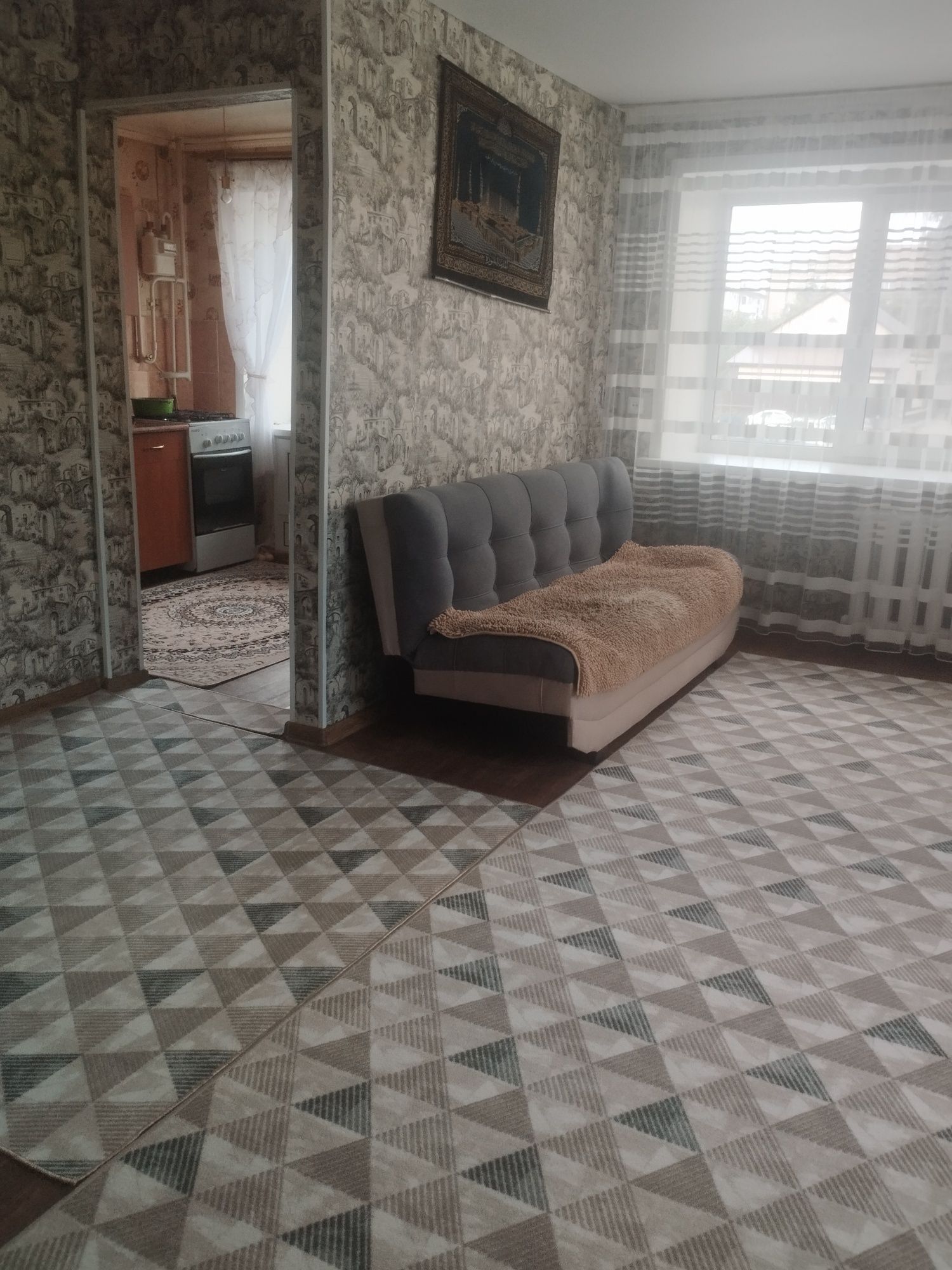 Продам 1 комнатную квартиру в центре Район колхозного