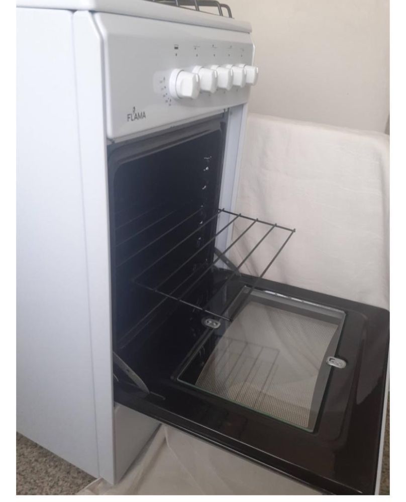 Продам газовую плиту