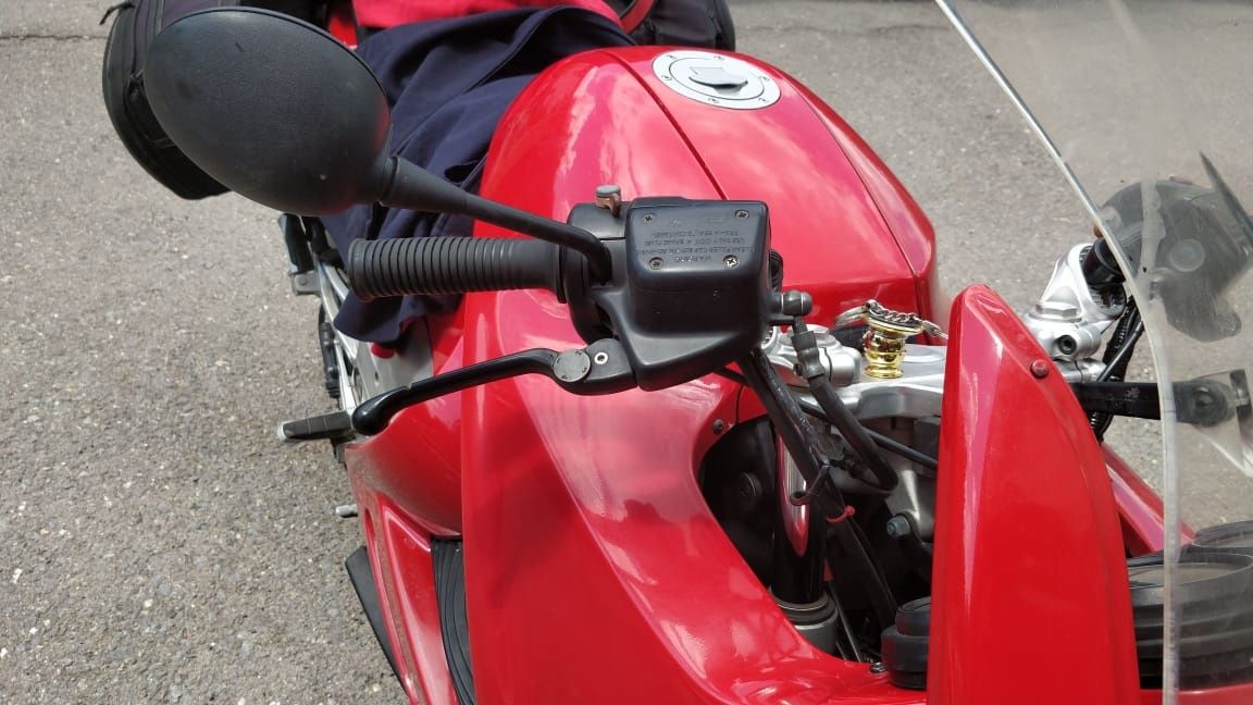 Спорт-турист BMW K1200RS