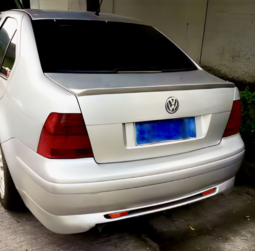 Спойлер на крышку багажника Volkswagen BORA