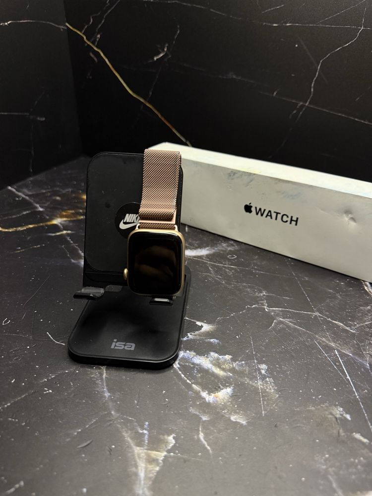 Apple Watch SE 44mm