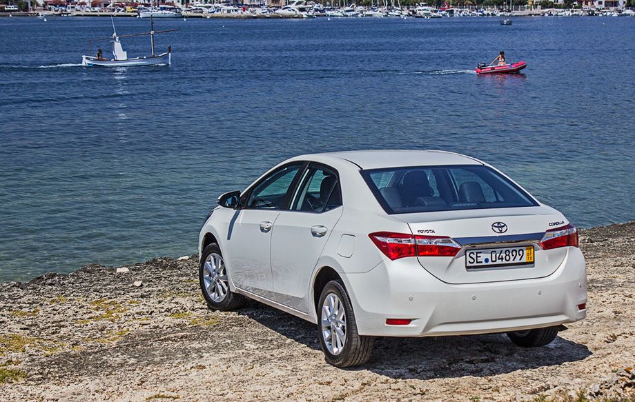 Фонарь Фара задний на Toyota Corolla 14- Королла Каролла 14-