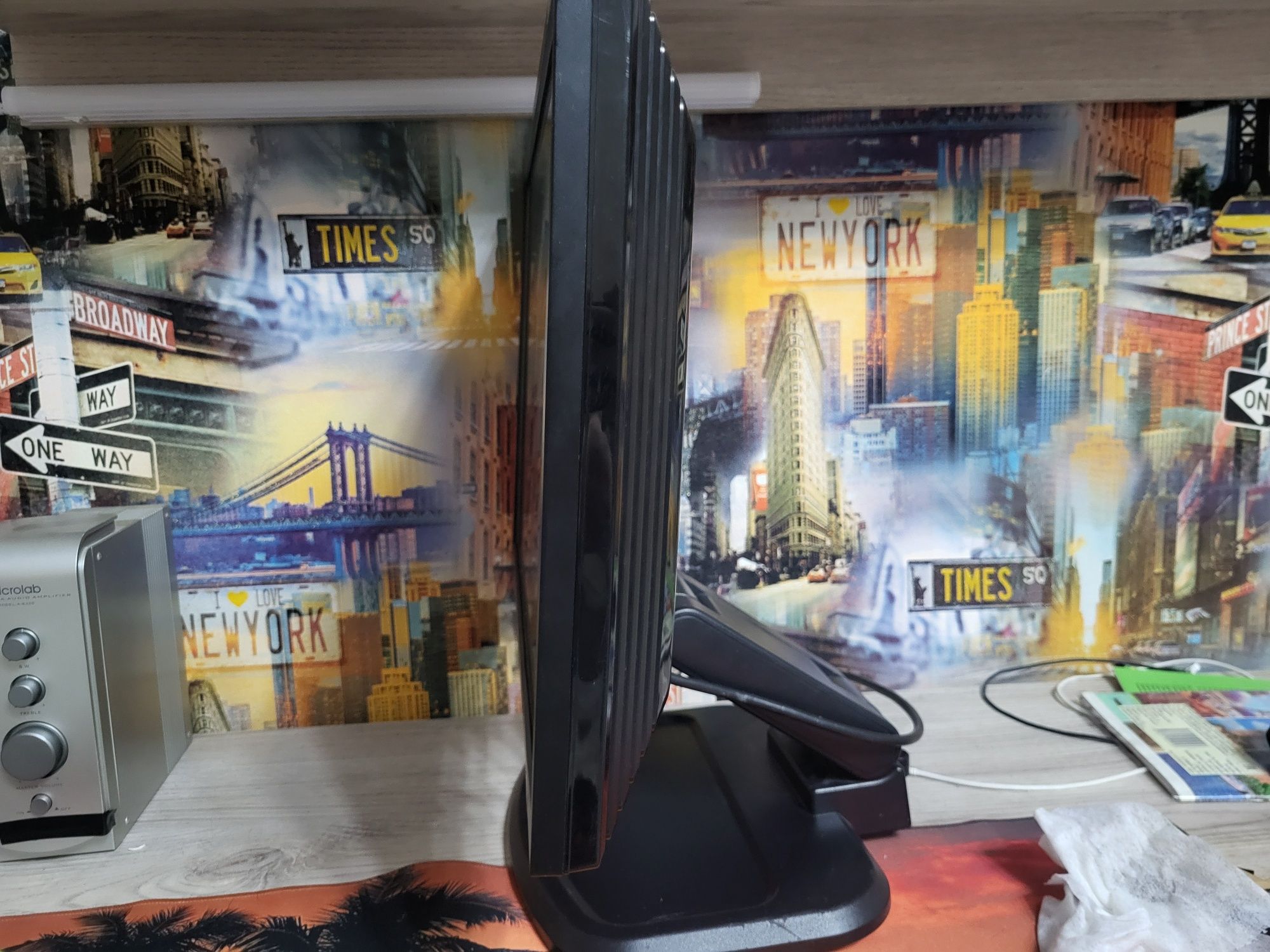 Монитор LG Flatron l226WTQ