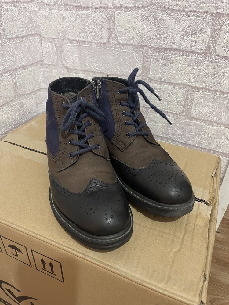 Продам обувь EMPORIO ARMANI 38 размер (большемерит)
