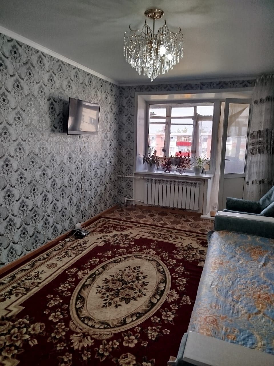 Продается трёхкомнатная квартира в центре Аркалыка