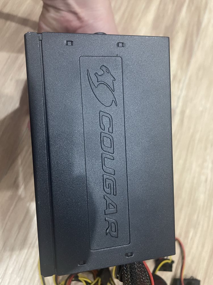 Блок питание Cougar stc 550