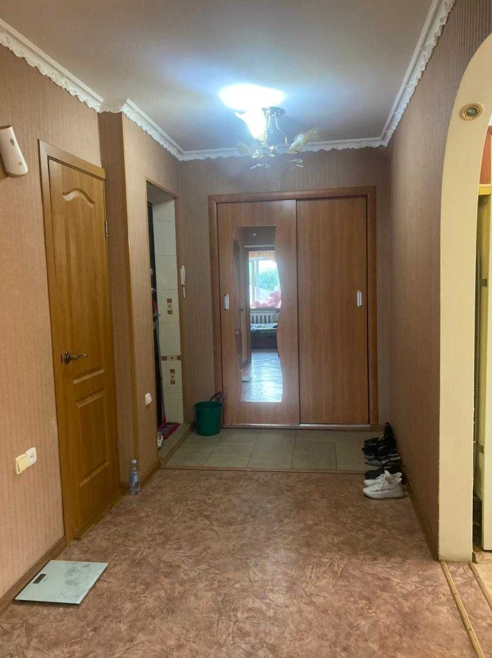 Продаётся 2-х комнатная квартира по адресу:  
ул. Энтузиастов 9