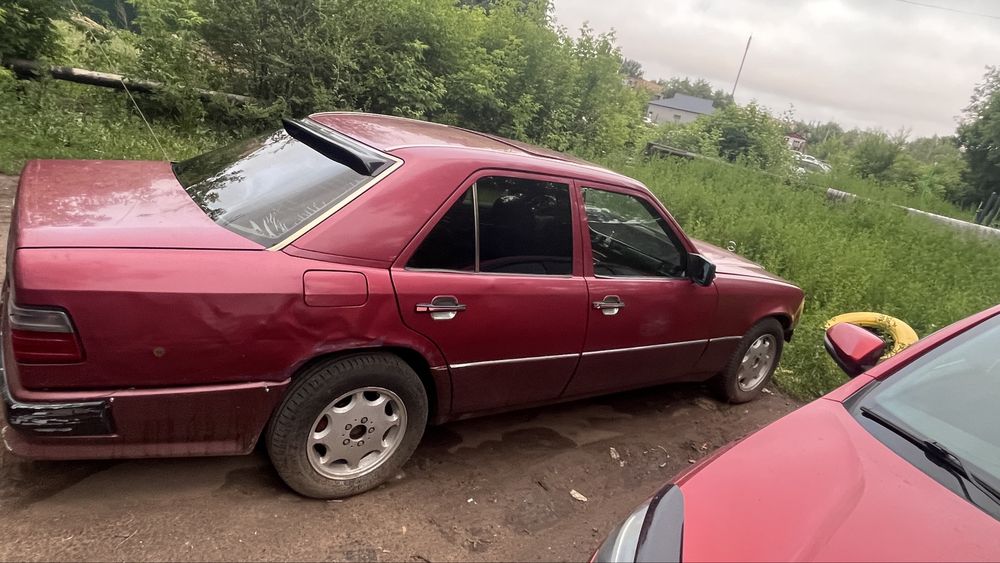 Продам Мерседес Е220