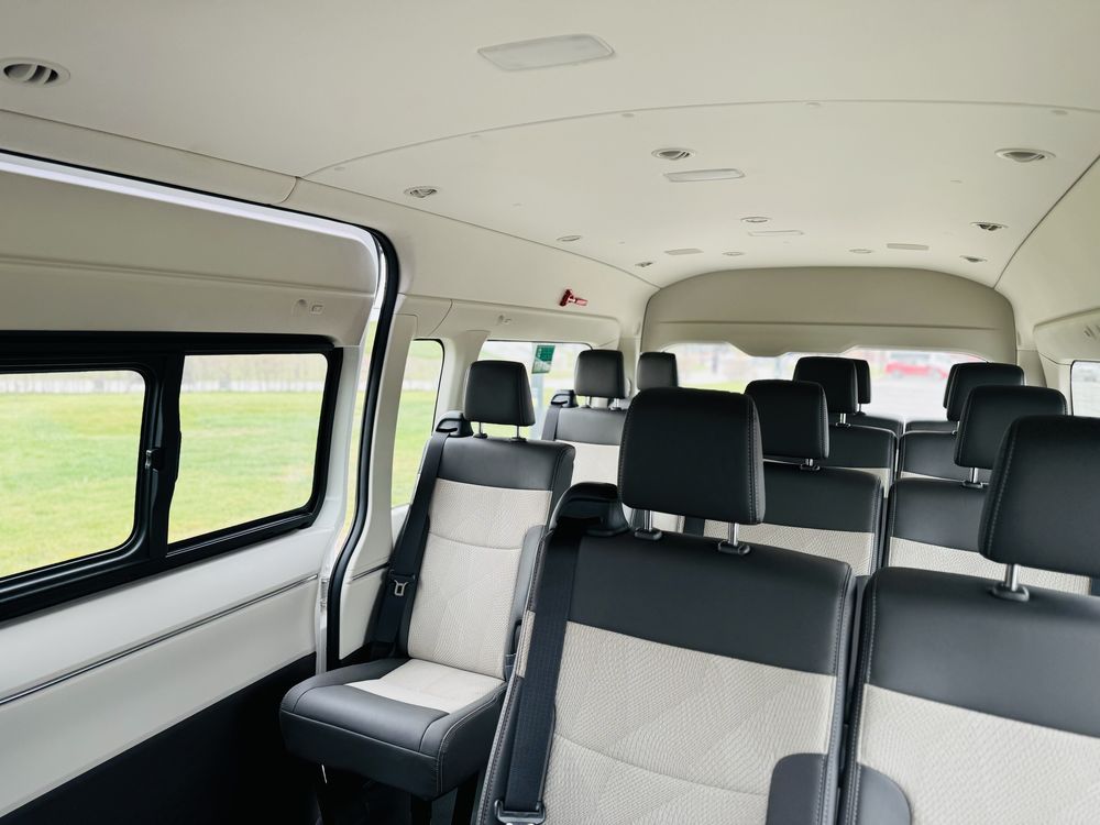 Hiace 2024 в аренду Новая в масле