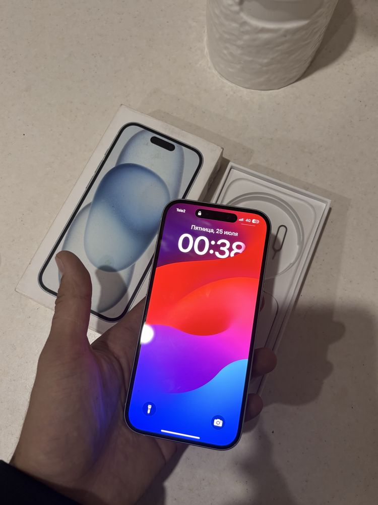 Продам Iphone 15 в отличном состояний