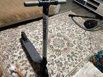 Продам Электросамокат Ninebot KickScooter ES4
