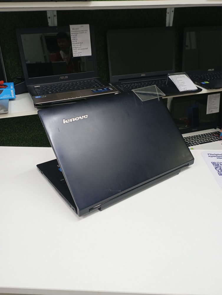Бюжетный ноутбук для офисной работы Lenovo *Celeron*гарантия подарок